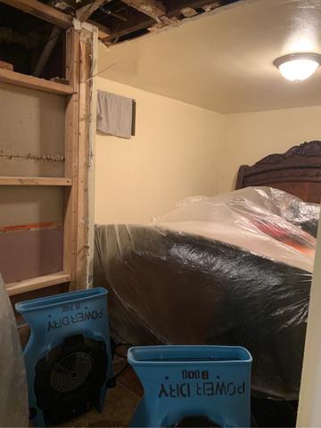 Frozen Pipe Burst in Roselle, NJ - Northeast Power Dry Frozen Pipe Burst in Roselle, NJ