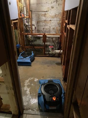 Hot Water Heater Leak in Sayreville, NJ - Northeast Power Dry Hot Water Heater Leak in Sayreville, NJ