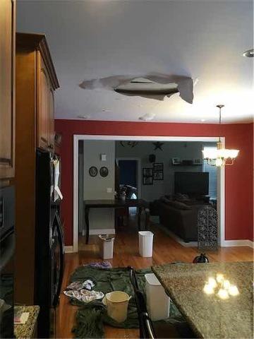 7 Signs of Water Damage on Ceiling