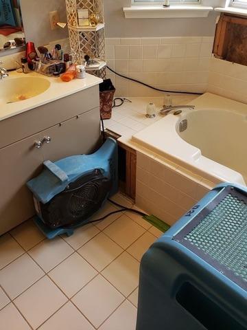 Leak in Master Bathtub in Millington - Northeast Power Dry Leak in Master Bathtub in Millington